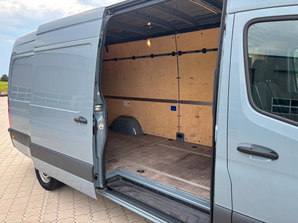 Mercedes-Benz SPRINTER 2021