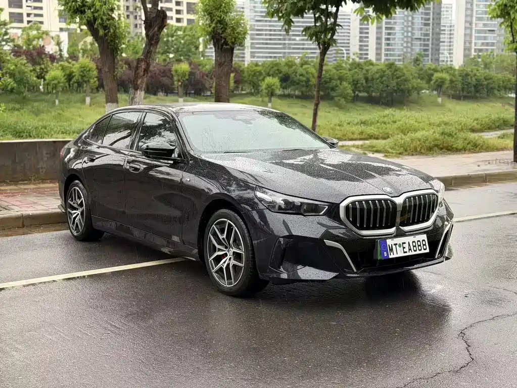 BMW i5 2024