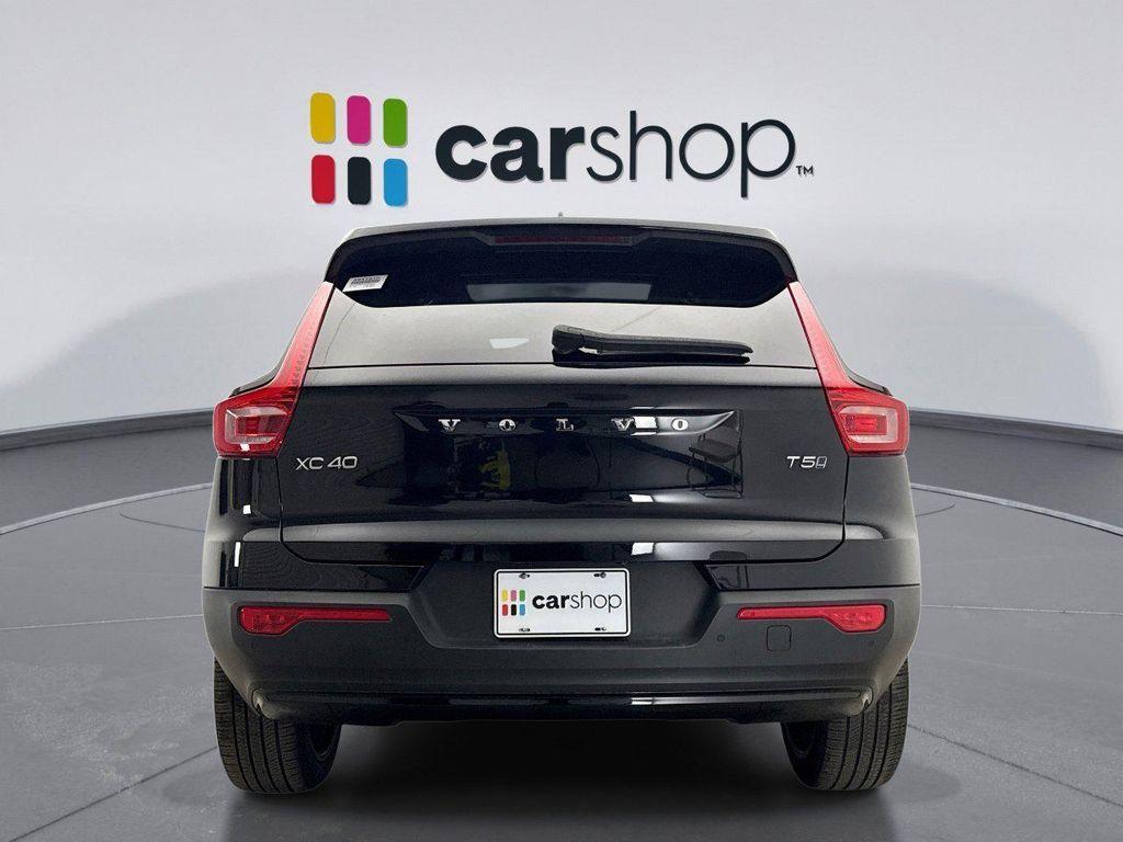 Volvo XC40 2022