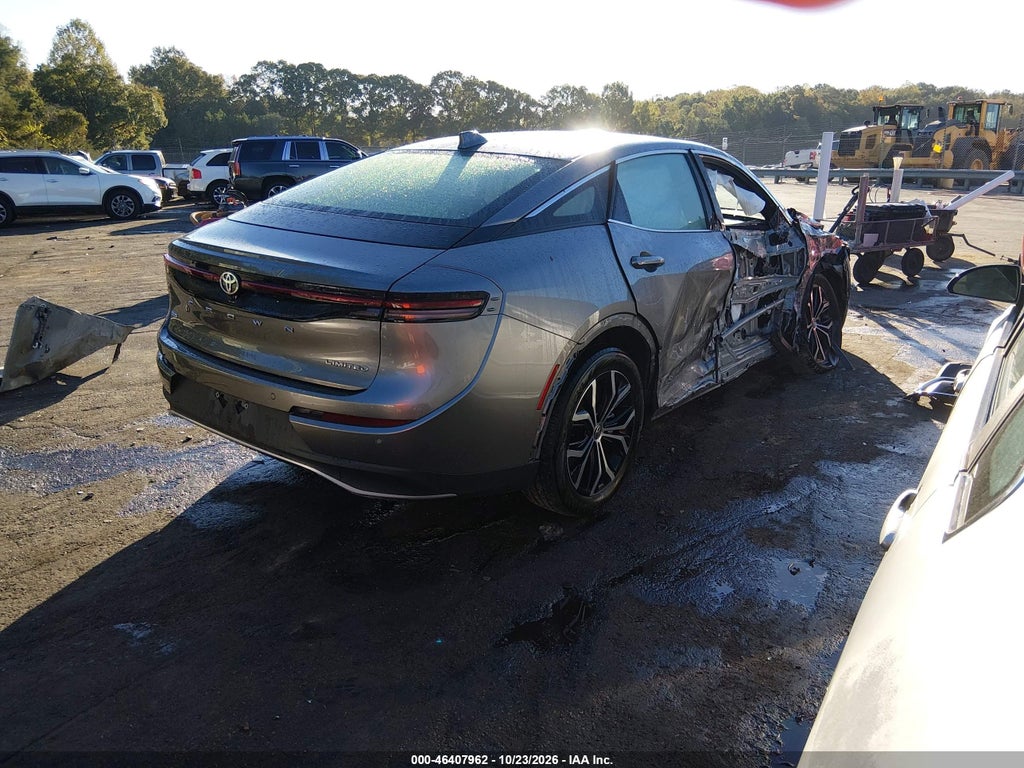 Toyota Crown 2023