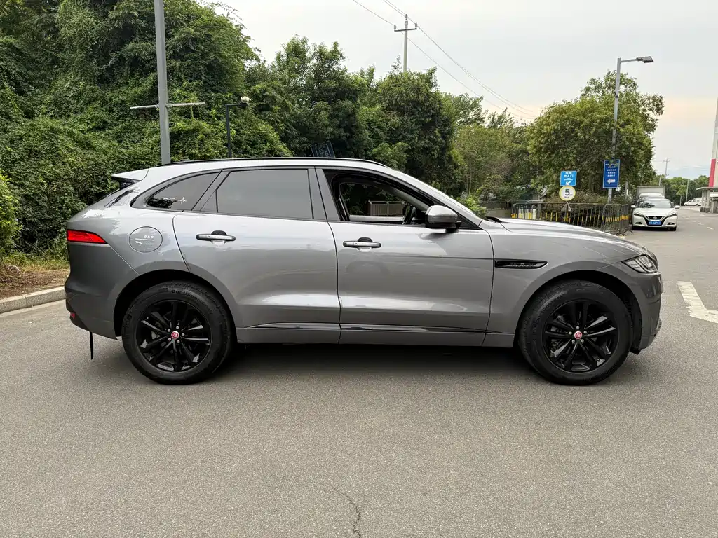 Jaguar F-Pace 2020