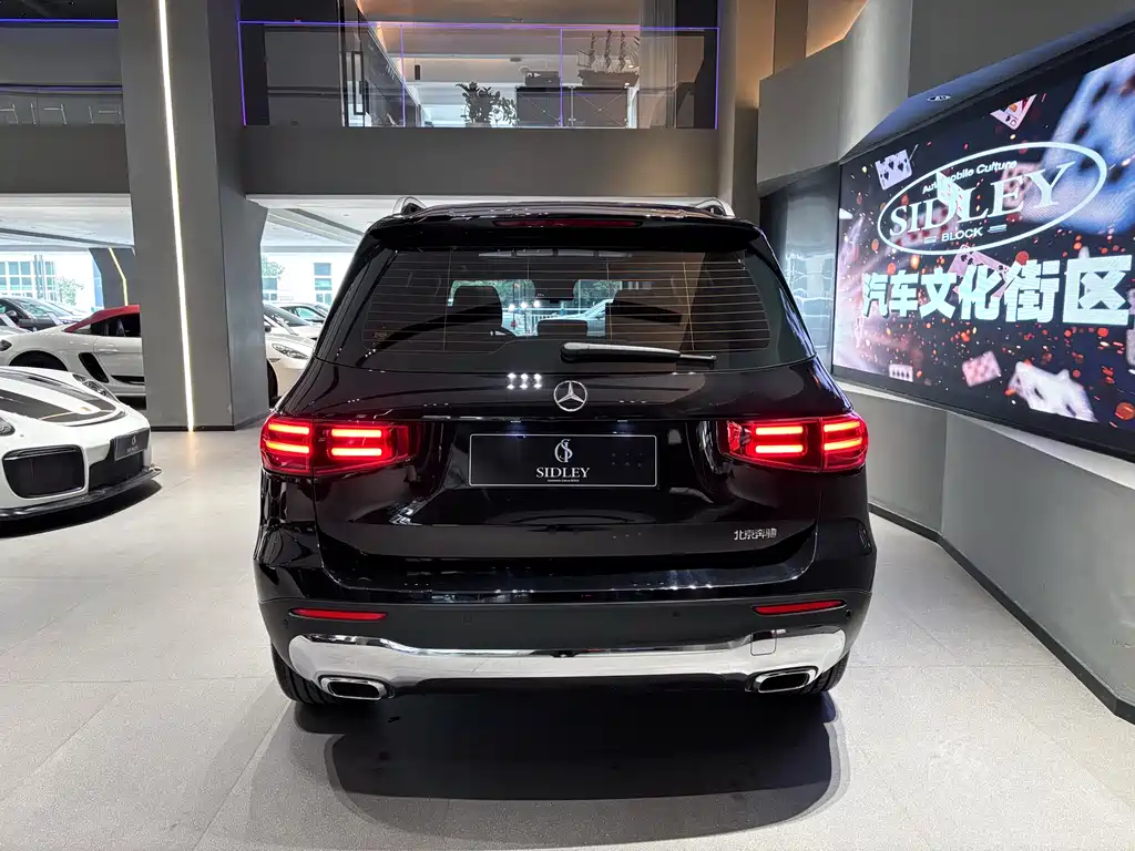 Mercedes-Benz GLB 2024