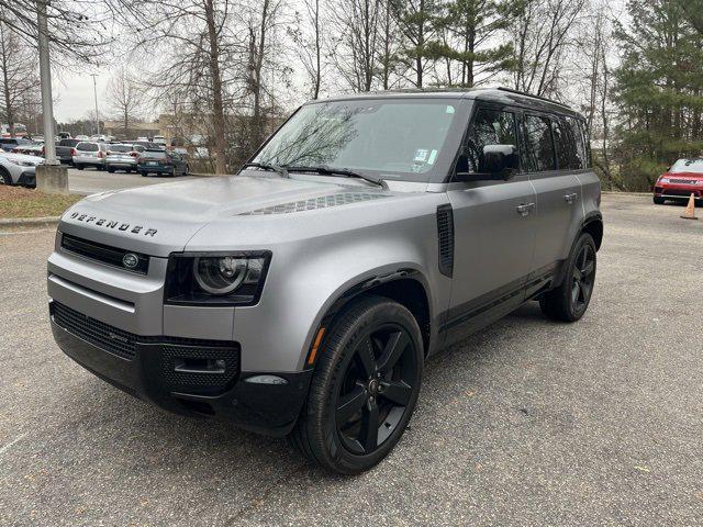 Land Rover Defender 2023
