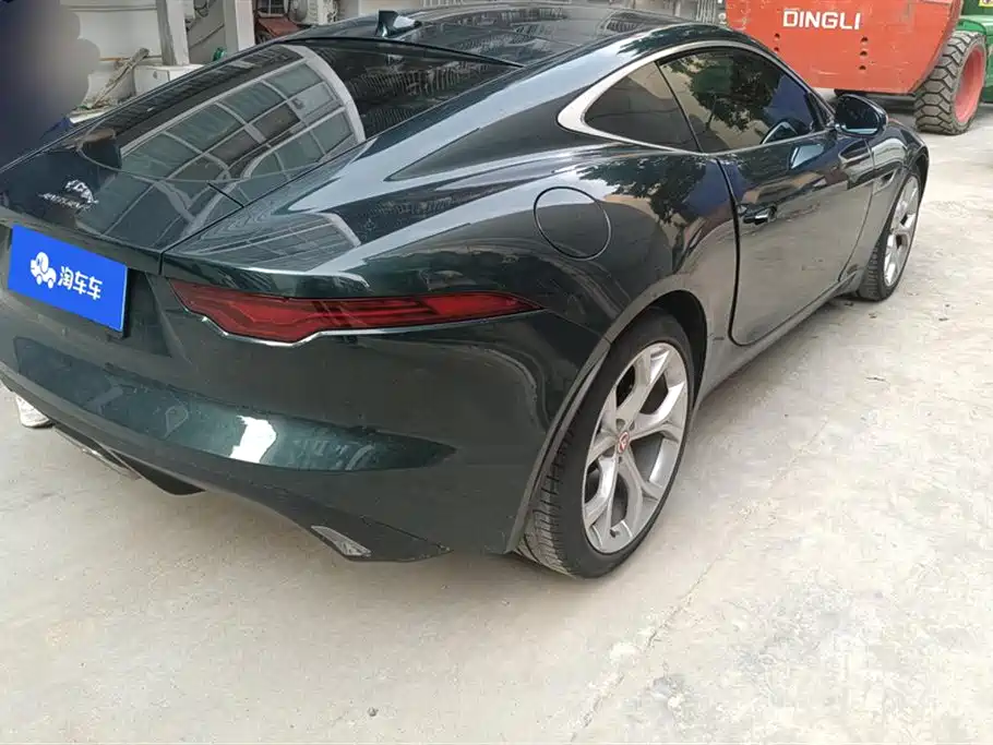 Jaguar F-Type 2021