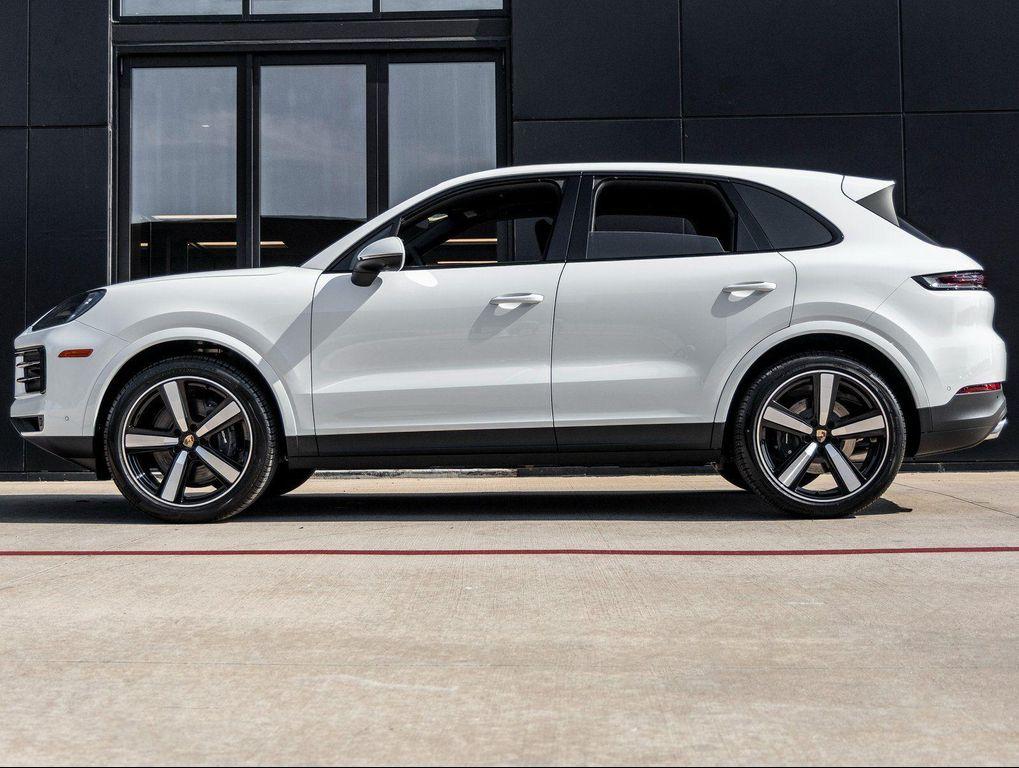 Porsche Cayenne 2025