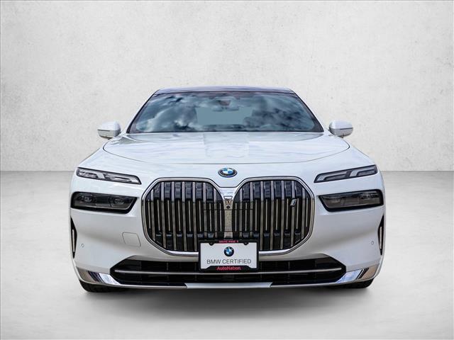 BMW i7 2024