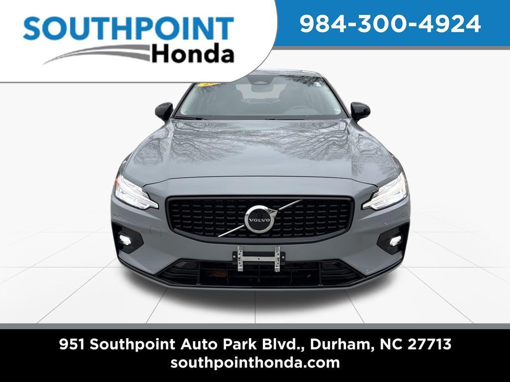 Volvo S60 2025