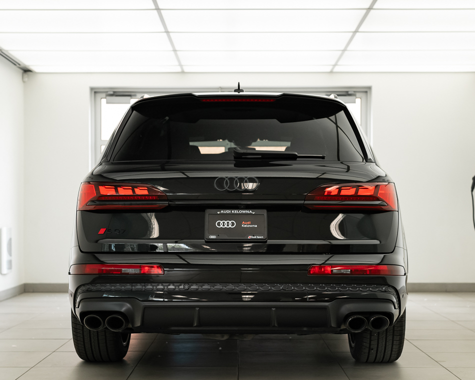 Audi SQ7 2025