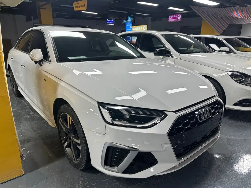 Audi A4 2021