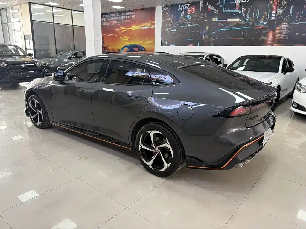 Changan UNI-V 2024