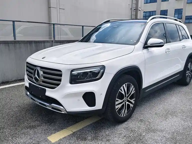 Mercedes-Benz GLB 2024