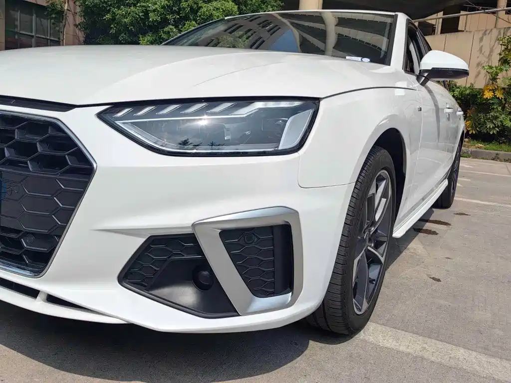 Audi A4 2024