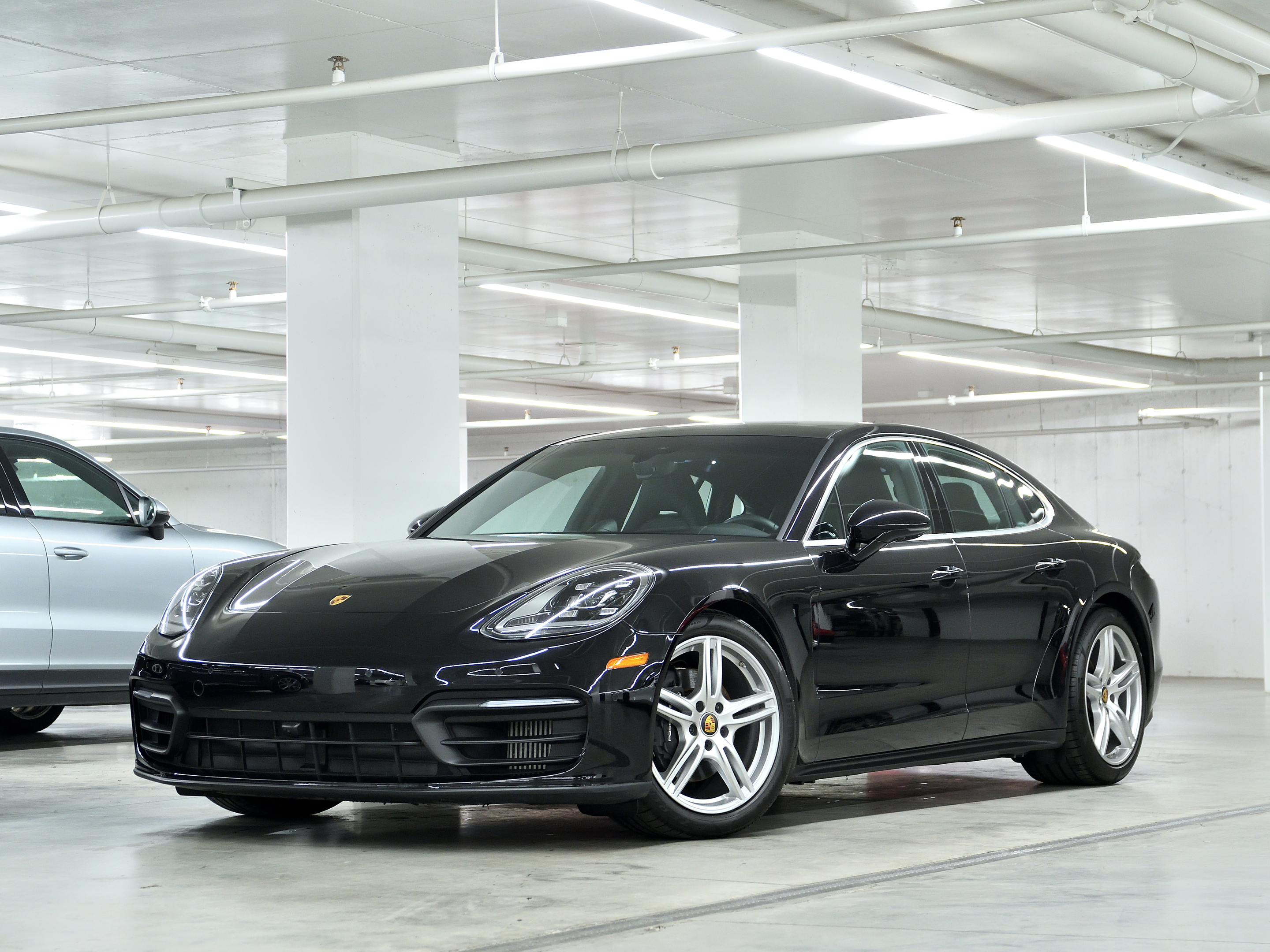 Porsche Panamera 2023
