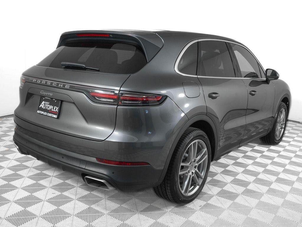 Porsche Cayenne 2023