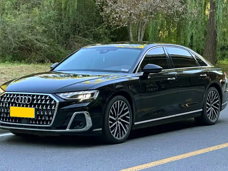 Audi A8 2024