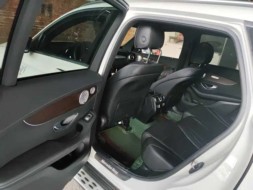 Mercedes-Benz GLC 2021