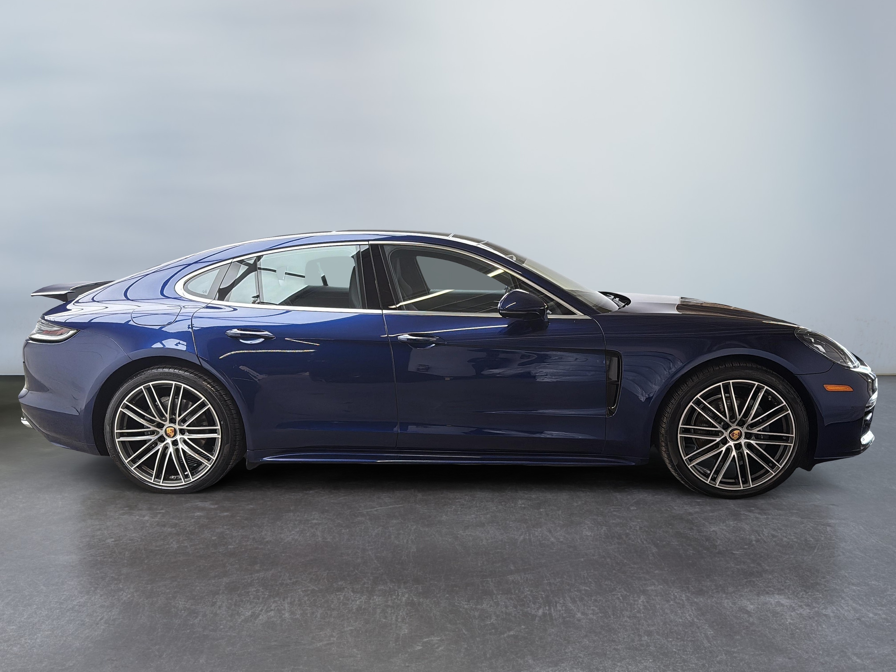 Porsche Panamera 2023