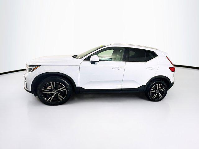 Volvo XC40 2024