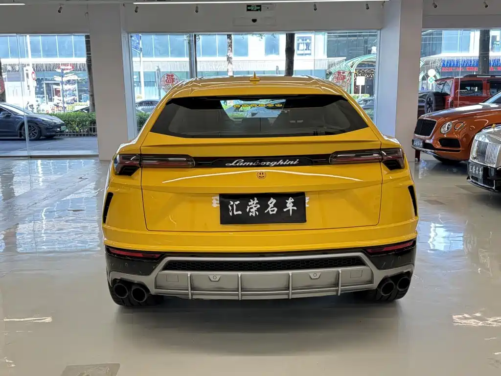 Lamborghini Urus 2022