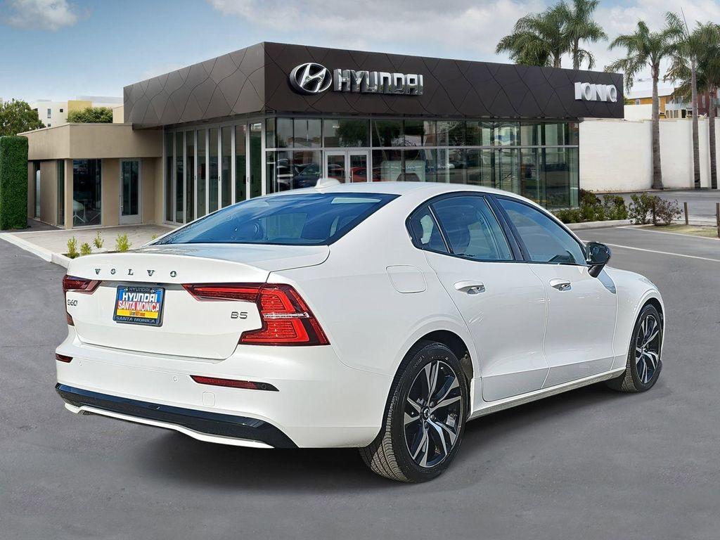 Volvo S60 2024