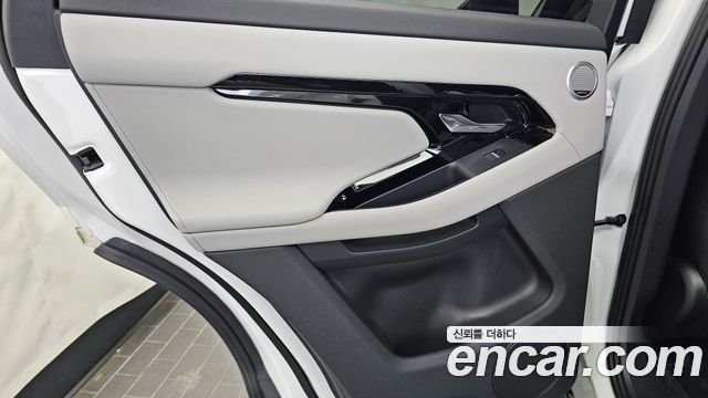 Land Rover Range Rover Evoque 2025