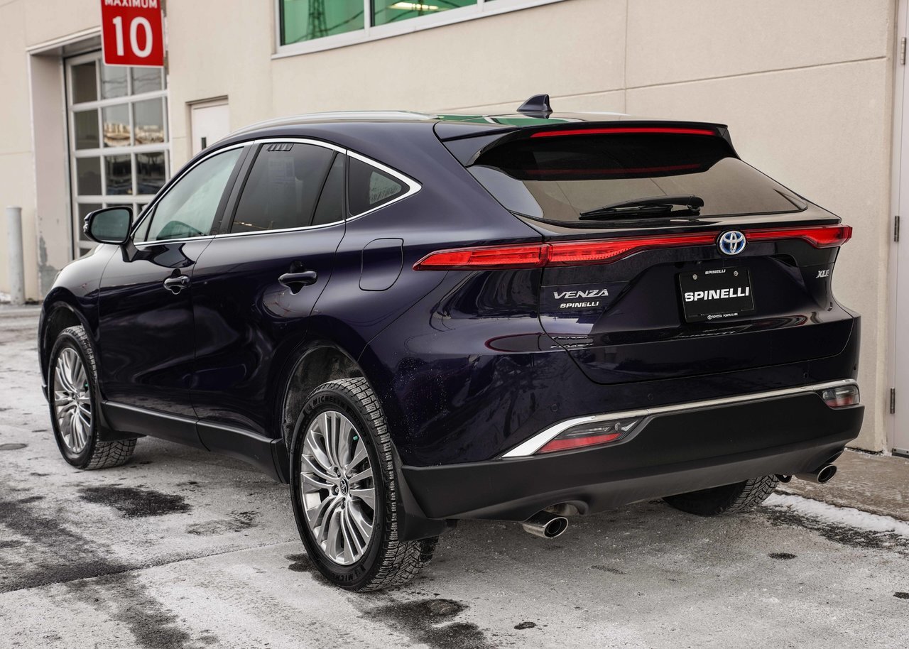 Toyota Venza 2023