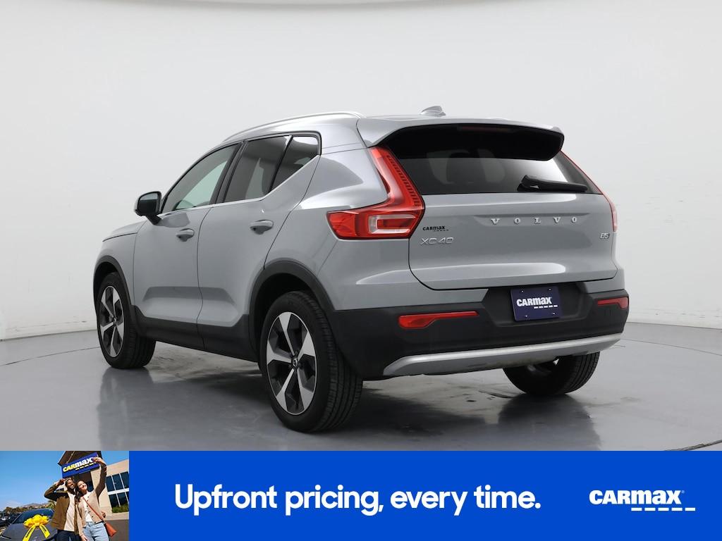 Volvo XC40 2025