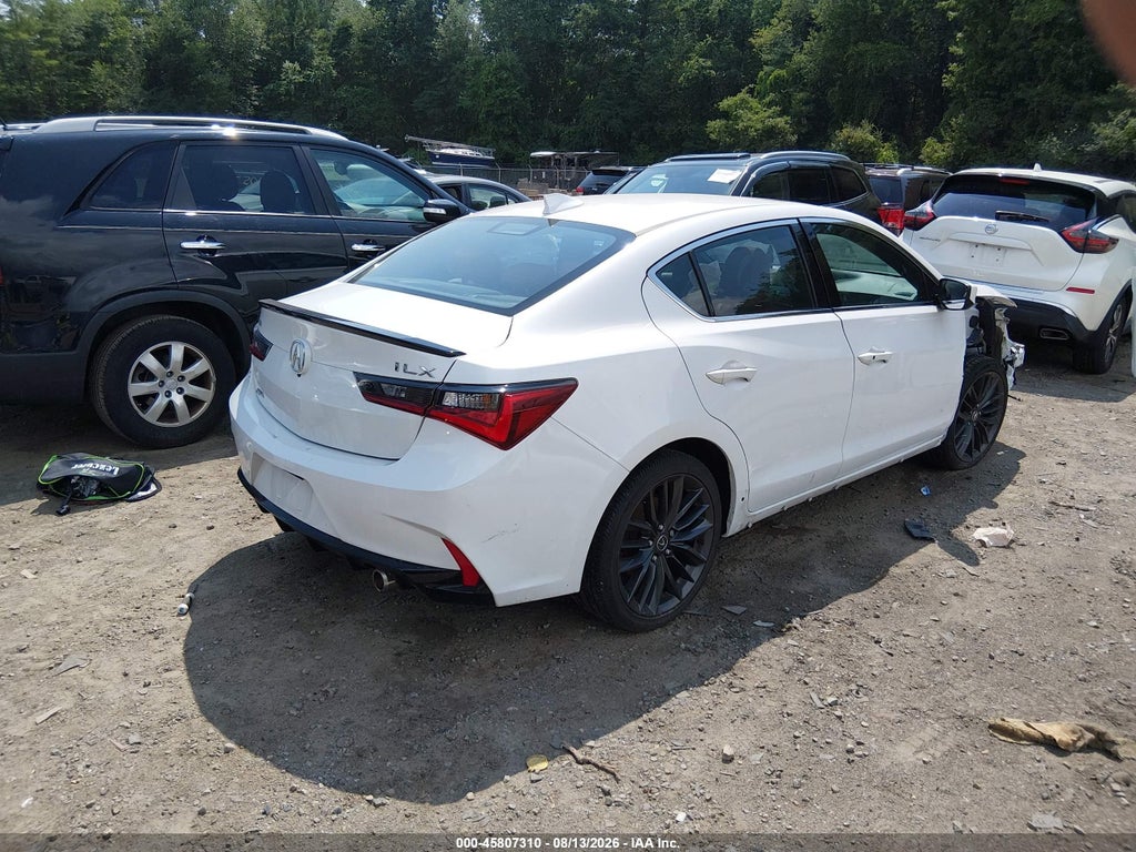 Acura ILX 2022