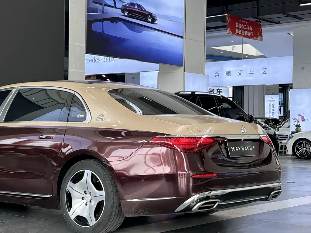 Mercedes-Benz Maybach S-Класс 2022