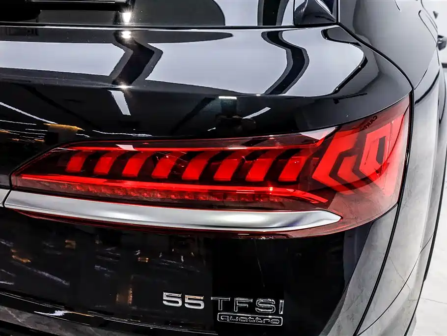 Audi Q7 2024