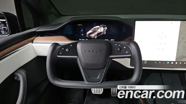 Tesla Model X 2023