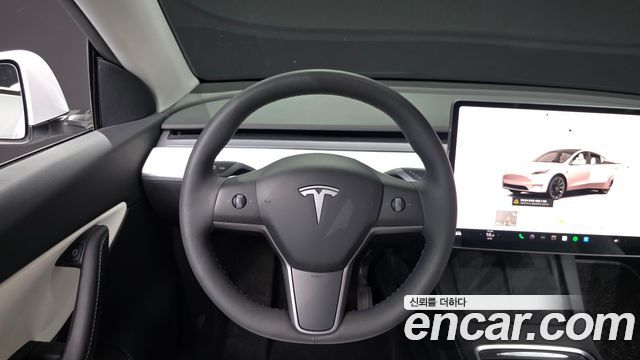 Tesla Model Y 2022