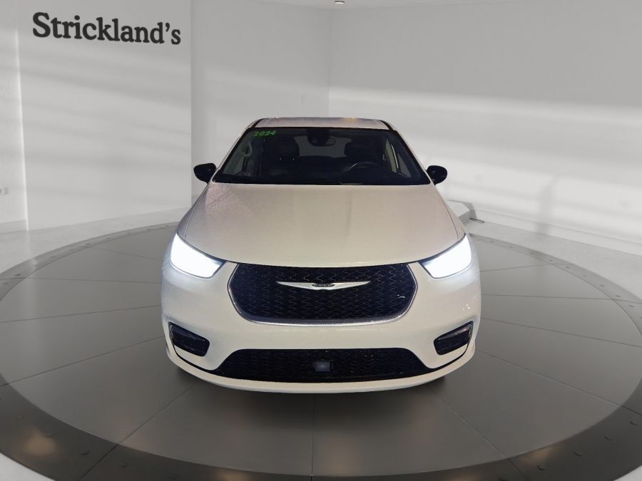 Chrysler Pacifica 2024