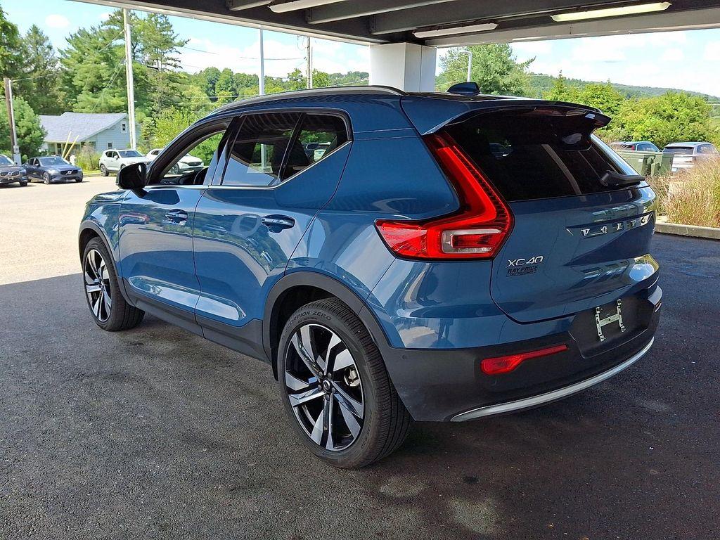 Volvo XC40 2024