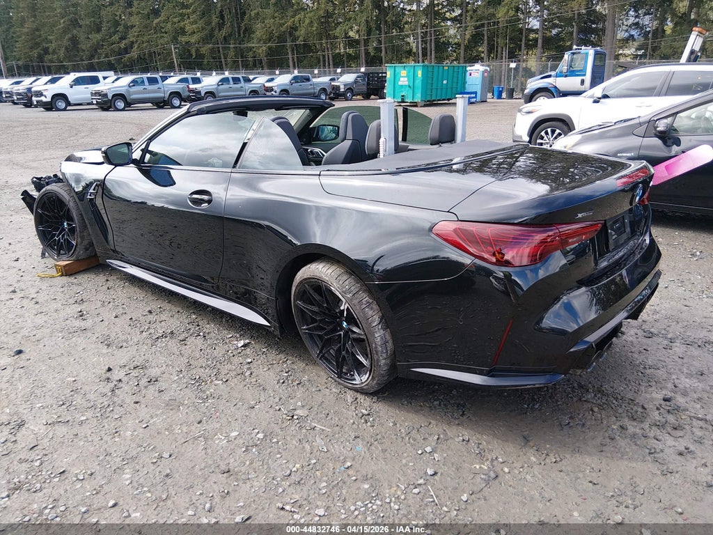 BMW M4 2025