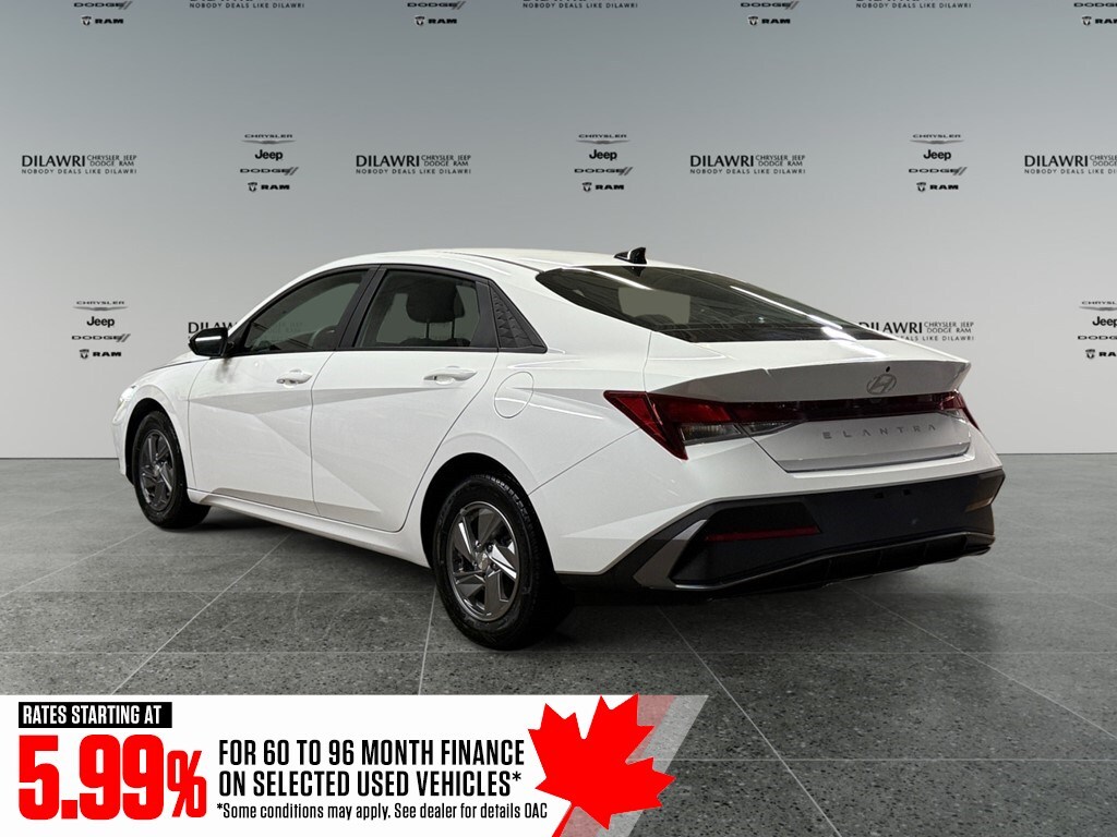 Hyundai Elantra 2024