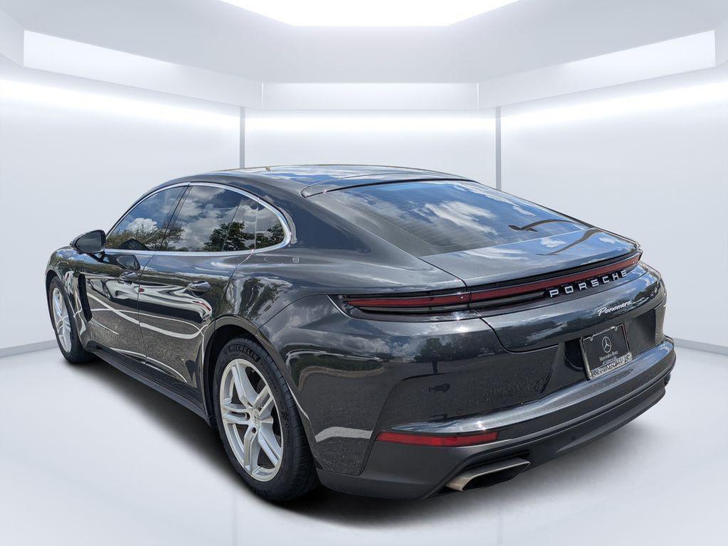 Porsche Panamera 2025