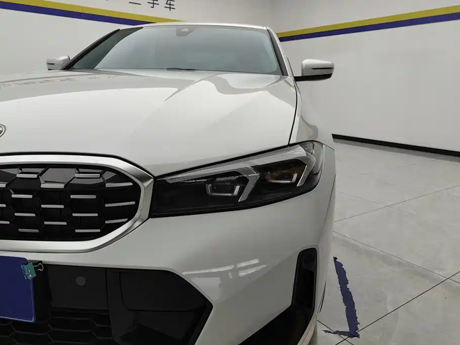 BMW 3 серии 2024