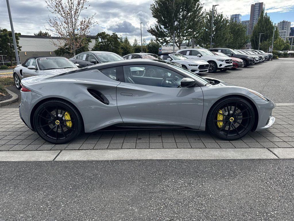Lotus Emira 2024