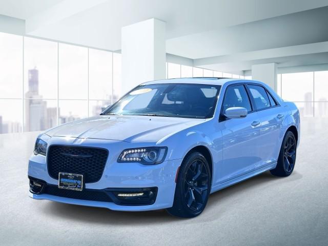 Chrysler 300 2022