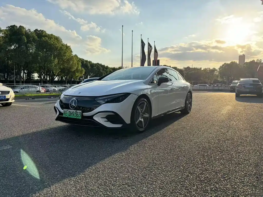 Mercedes-Benz EQE 2022