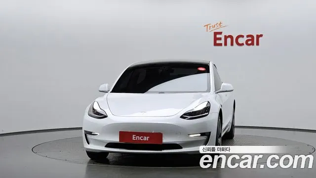 Tesla Model 3 2020