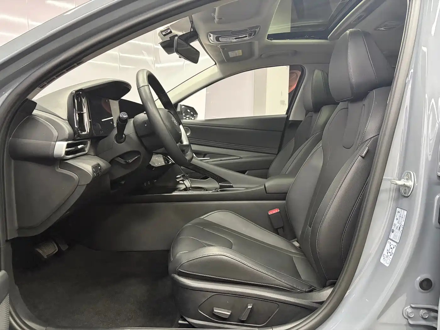 Hyundai Elantra 2022