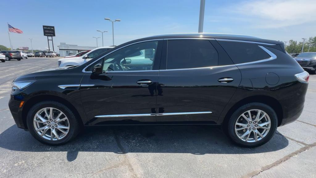 Buick Enclave 2023