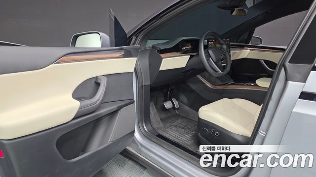 Tesla Model X 2026