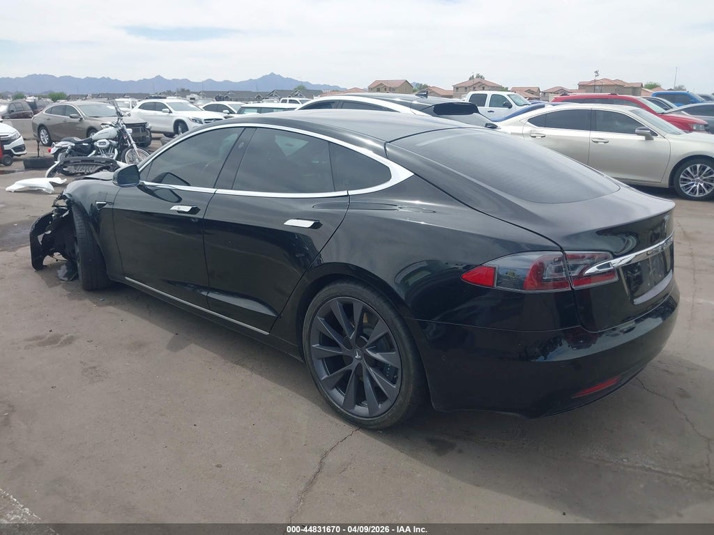 Tesla Model S 2021