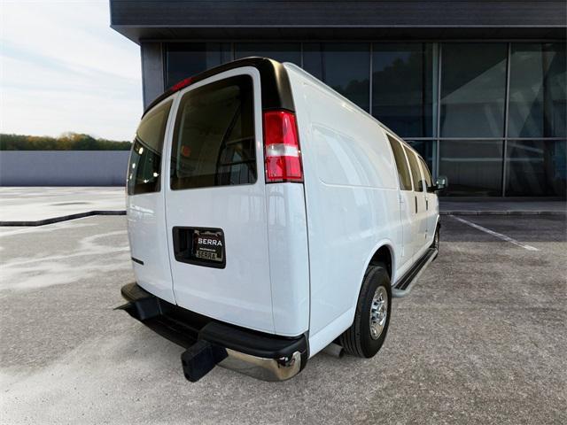 Chevrolet Express 2024