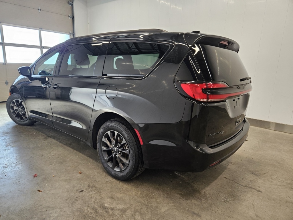 Chrysler Pacifica 2022