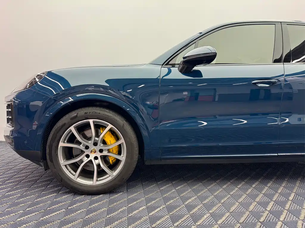 Porsche Cayenne 2024