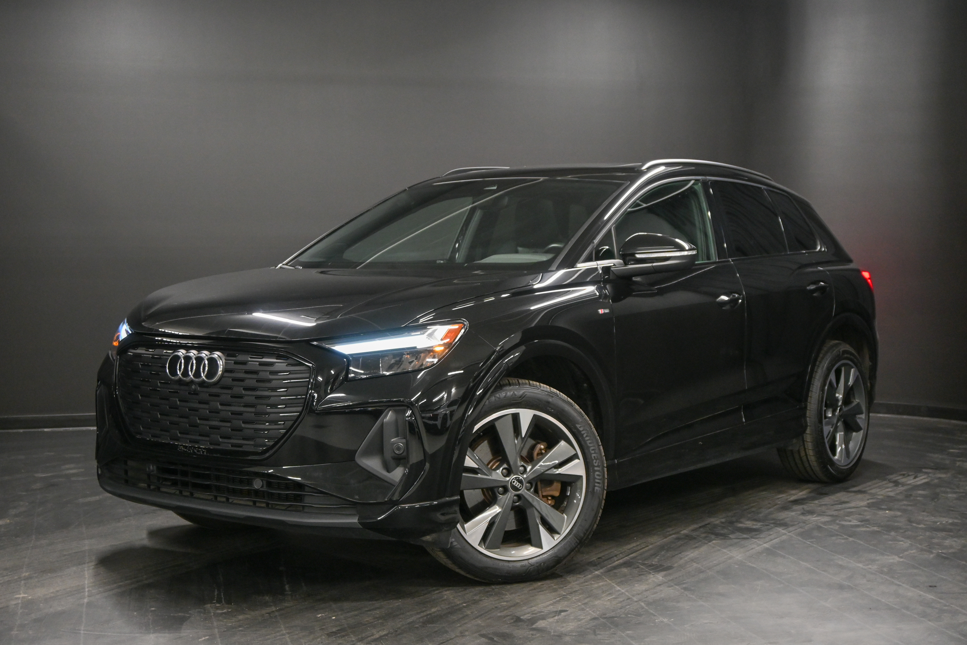 Audi Q4 e-tron 2024